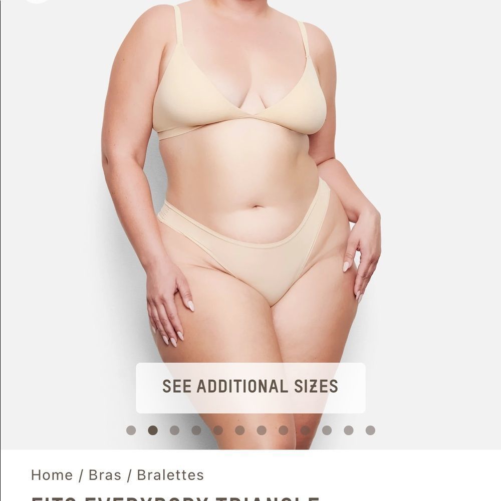 FITS EVERYBODY TRIANGLE BRALETTE - Picture 7 of 7